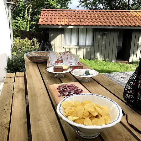 Chic And Elegant House 5 Minutes From Pereire